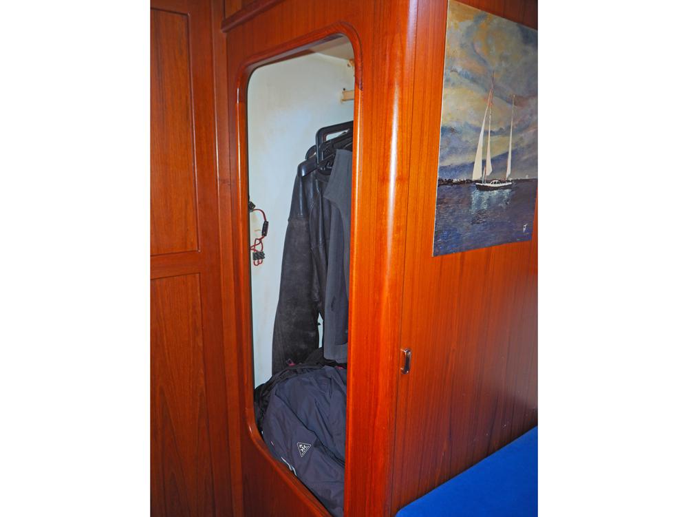 Salon, H&eacute;bergements